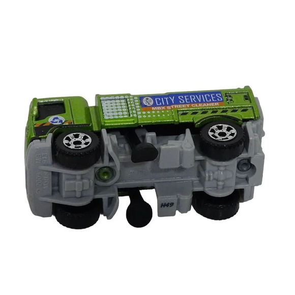 Mattel Matchbox 2009 MBX Street Cleaner City Services Toy Truck Realistic - Picture 5 of 6